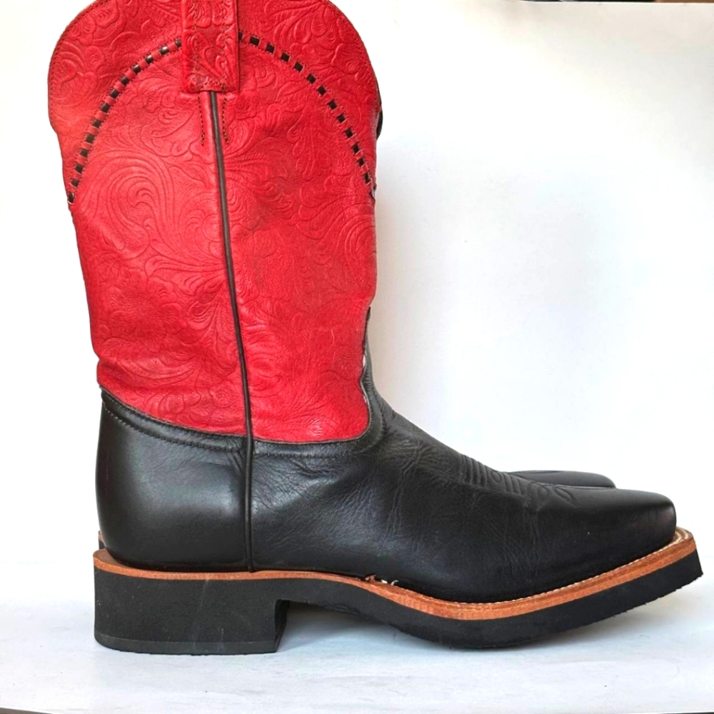 Tony Lama Vintage Red Leather Black Tips Cowgirl/boy  size 8.5